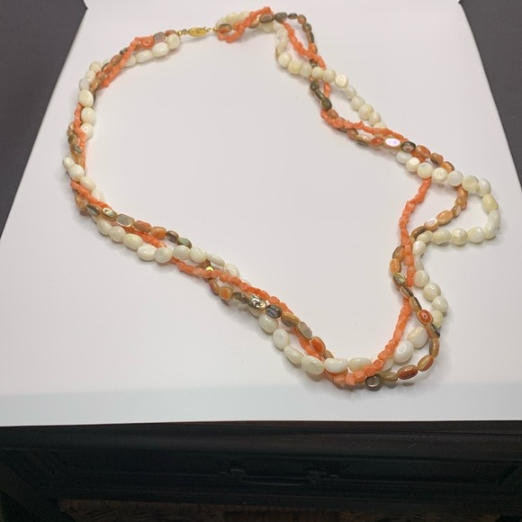 ♥️SALE! 3for$15 Vintage Twisted Triple-Strand Necklace Orange Cream 26” - Picture 3 of 5